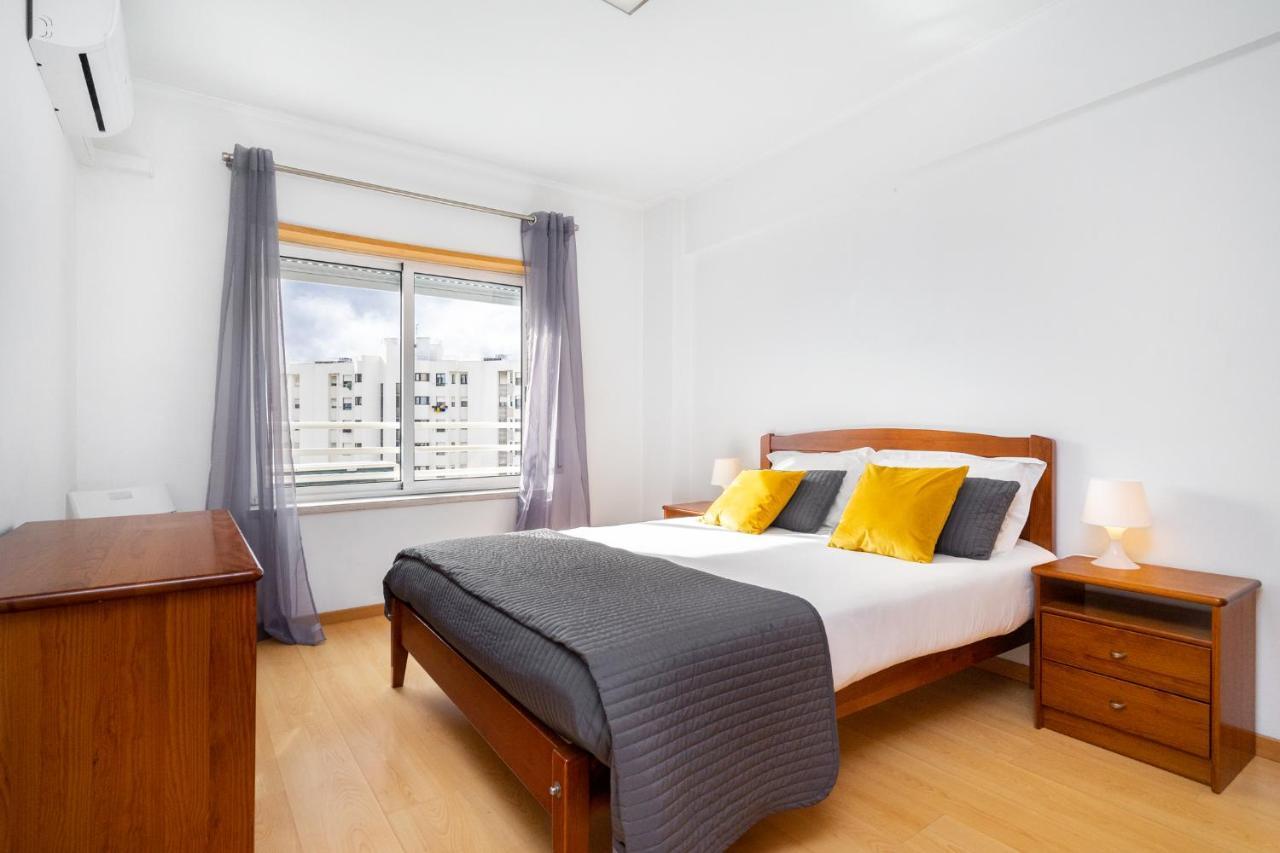 Lisboa, Cidade, Elegant With Air Cond, Free Wifi And Near Metro, By Ig Apartamento Lisboa